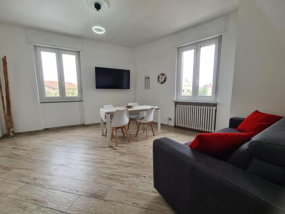Bilocale Centralissimo Leini Bagian luar foto